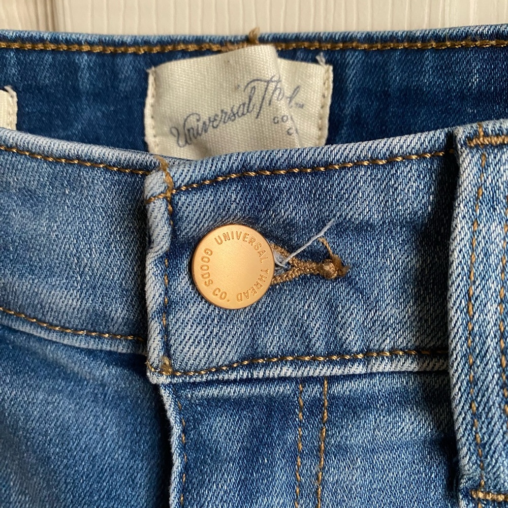 Universal Thread Ripped Blue Jean Shorts - Picture 2 of 4
